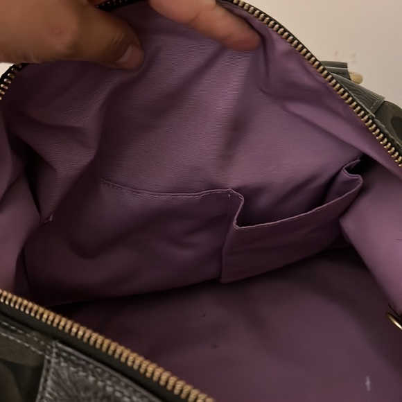 Coach - Picture 16 of 16